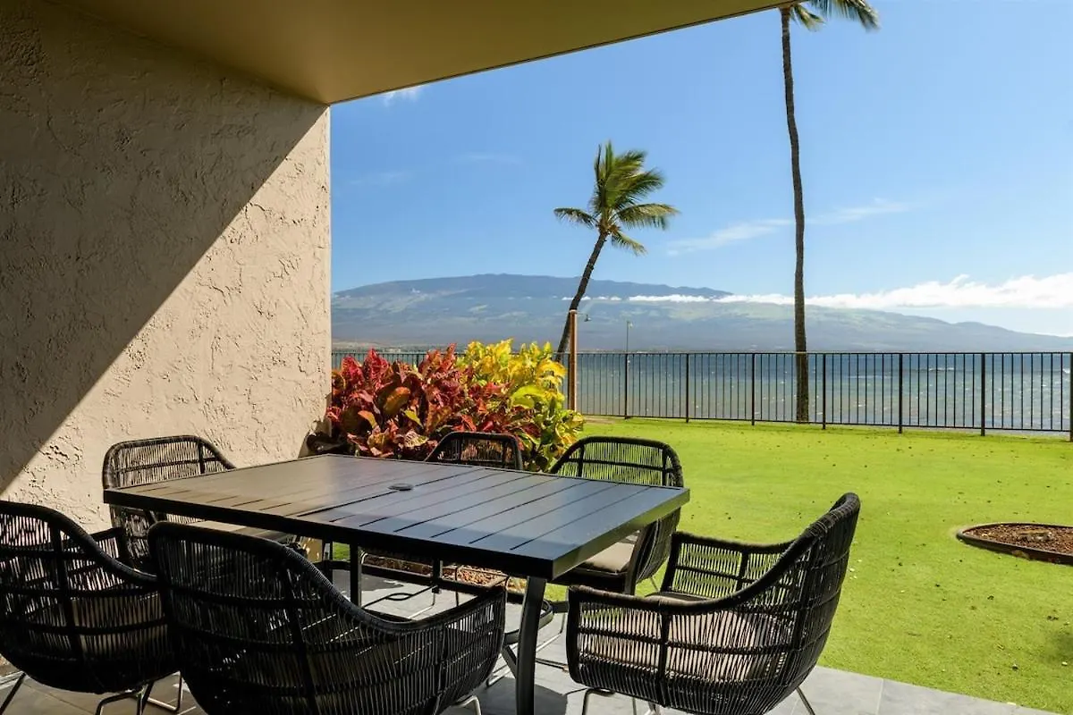 Remodeled 3 Bedroom Oceanfront Condo — Sleeps 8 Wailuku USA